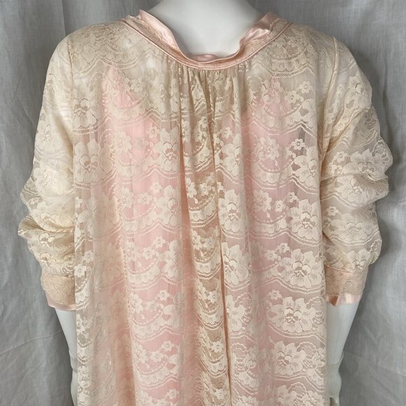 VTG PEIGNOIR SET ROBE GOWN INTIME DOUBLE CHIFFON NYLON Négligée Pink Cream Lace - Picture 7 of 16